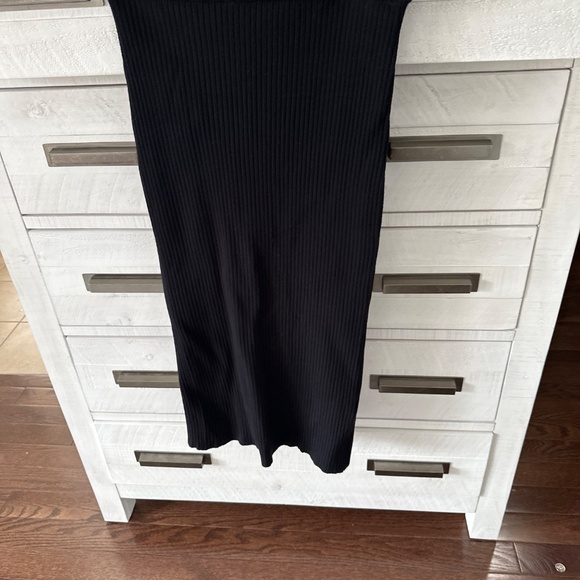 Ribbed midi skirt - Picture 2 of 2